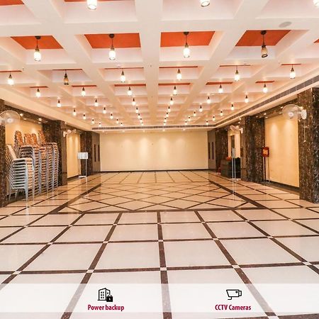 Oyo Flagship 69860 Mastana Palace Hotel Varanasi Exterior foto